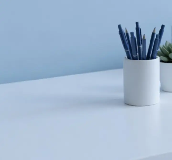 Minimalista asztali elrendezés